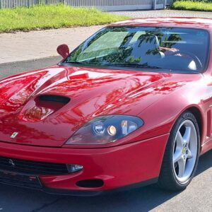 Schenke unvergesslichen Luxus! Ferrari F550 Maranello Rundfahrt (30 Min.) in Hannover. Das perfekte Geschenk für Adrenalin-Junkies & Sportwagen-Liebhaber. Jetzt Gutschein sichern!