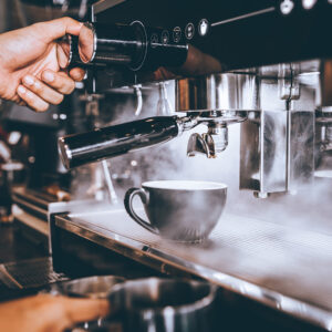 Entdecke die faszinierende Welt des Kaffees beim Barista Kurs Burgdorf und lerne wie man perfekten Kaffee zubereitet!