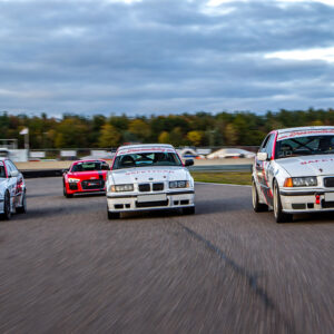 Volle Fahrt voraus! Im BMW E36 M3 spürst du 3 Runden als Co-Pilot samt Ausrüstung hautnah