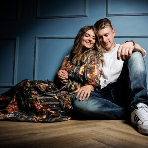 Haltet eure Liebe und besondere Momente beim gemeinsamen Paar-Fotoshooting fest! Inkl. 3 Fotos als Ausdruck in 15x20 cm und Datei