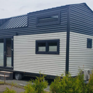 Erlebt eine unvergessliche Nacht im charmanten Tiny House in Südbrookmerland. Perfekt für zwei Personen bietet das gemütliche