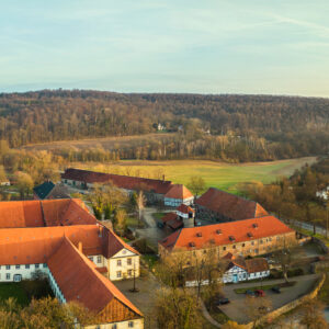 Übernachtet im Klosterhotel und lasst euch von der historischen Atmosphäre verzaubern beim Romantikurlaub in Goslar.