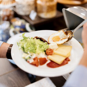 Startet euren Morgen mit einem köstlichen Frühstück in Hannover! Genießt frische Brötchen