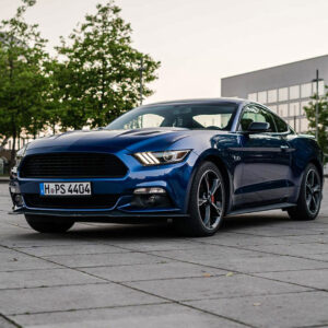Erlebe den Traum auf vier Rädern und miete dir einen Ford Mustang in Laatzen! Genieße Fahrspaß pur
