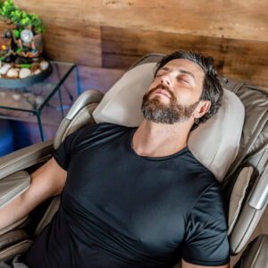 Genieße eine 30-minütige Massage auf einer innovativen Hydrojet-Massageliege – ein ganz besonderes Erlebnis für Körper und Geist!